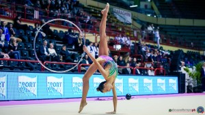 cervia ginnastica e sport maltoni caterina un cerchio sfe01890a copia simone ferraro ph copia